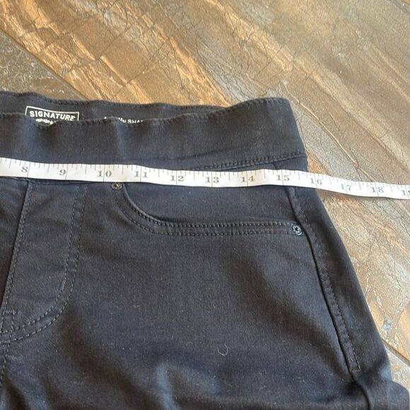 Signature Levi Strauss Gold Label Womens Totally Shaping Pull-On Skinny Jeans - Picture 15 of 16